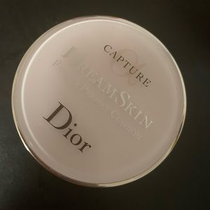Dior capture dreamskin perfect skin cushion broad